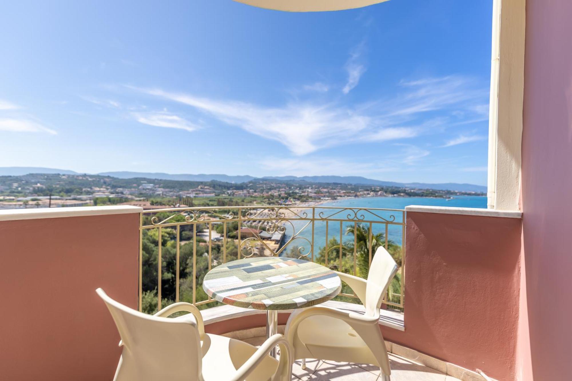 Balcony Hotel - Только для взрослых Циливи Экстерьер фото